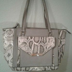 nine west grey tote